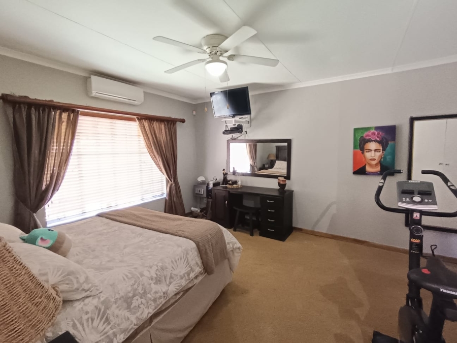 4 Bedroom Property for Sale in Cashan North West